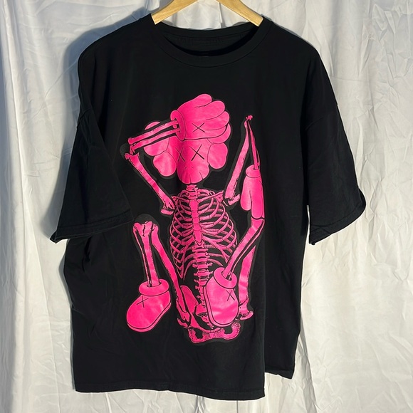 Kaws Shirt - Picture 1 of 5